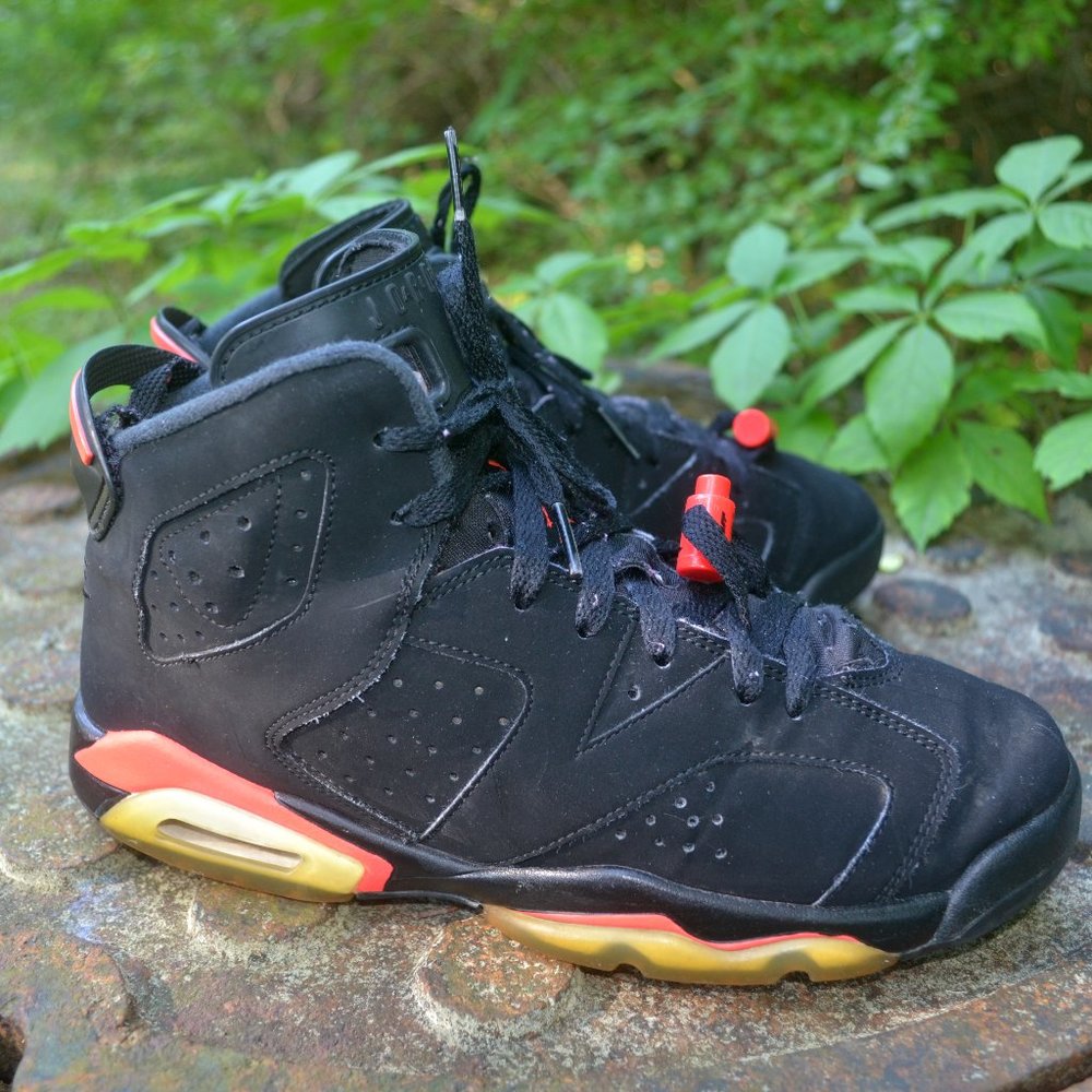 Nike Air Jordan Retro 6 Black Infrared GS 6.5Y